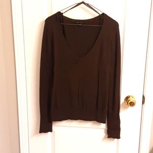 V-neck brown sweater